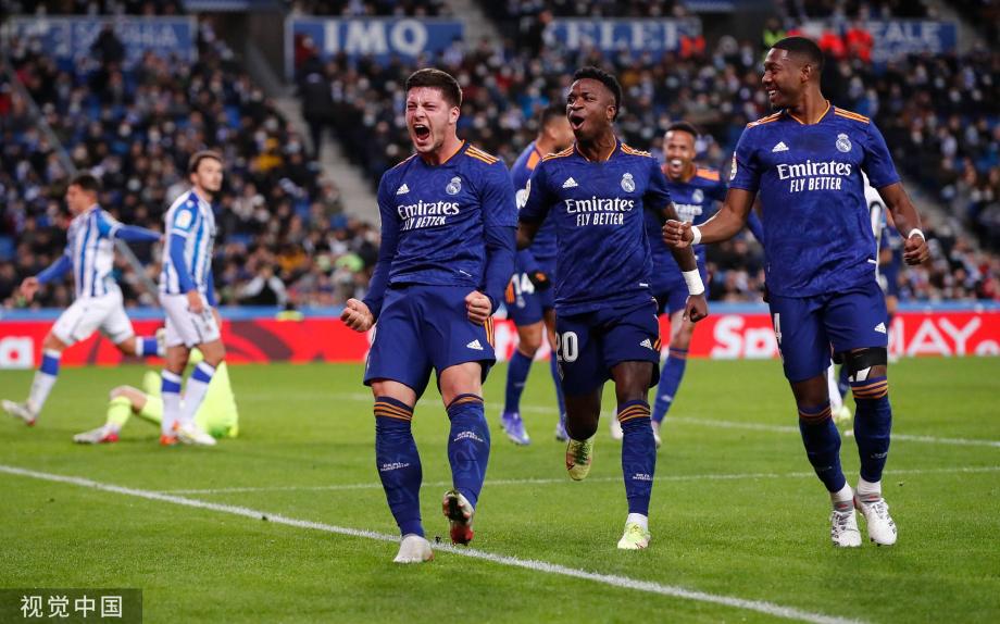 更在比赛中 更在比赛中