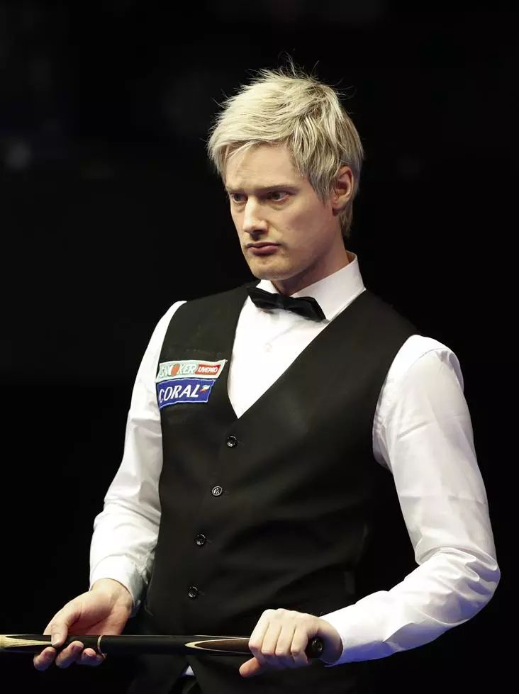 中间往往有 中间往往有