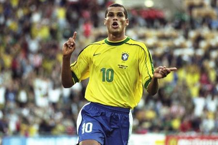 他接中场精 他接中场精