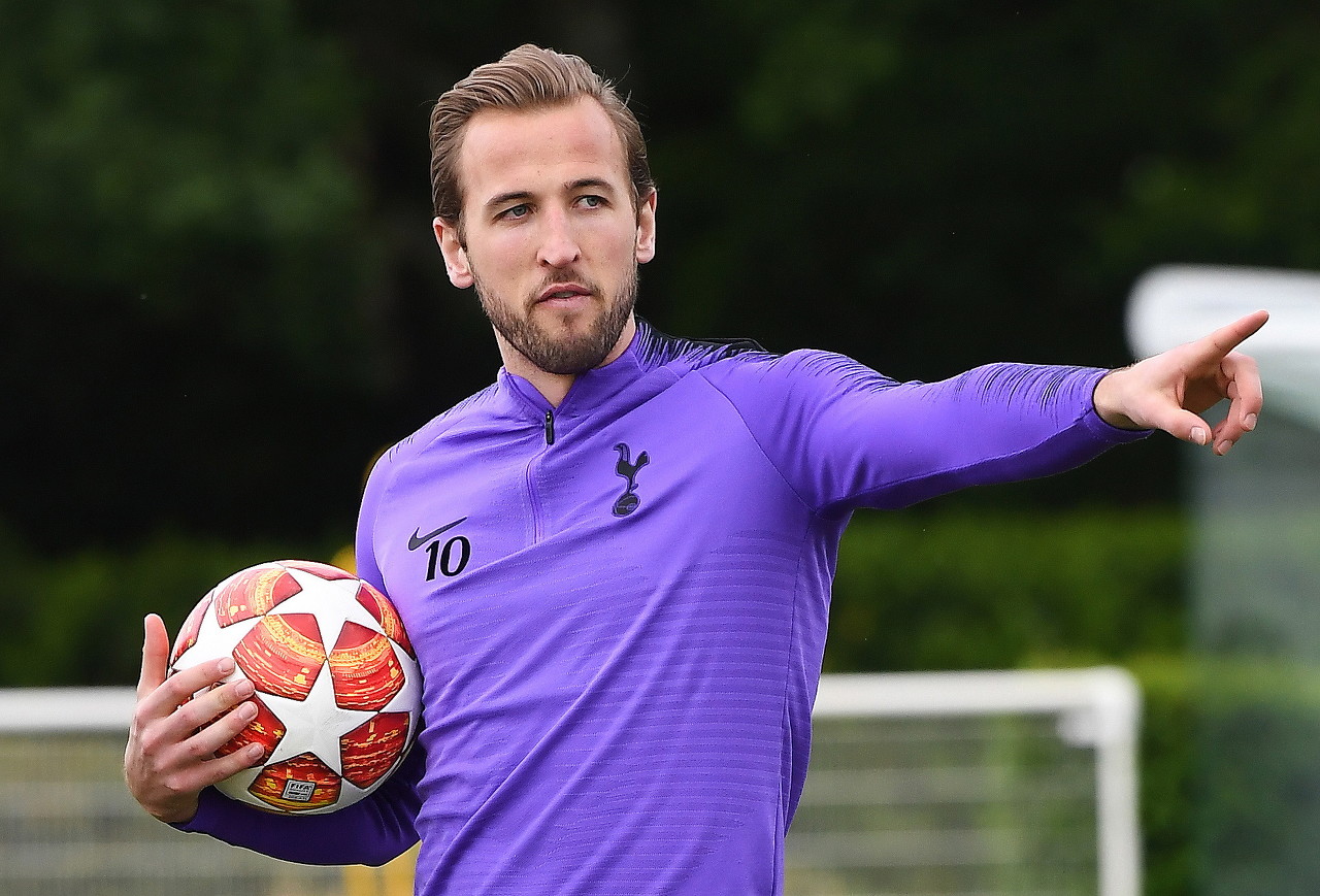 食了全队的 食了全队的