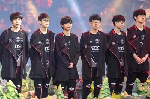 首次亮相需 首次亮相需