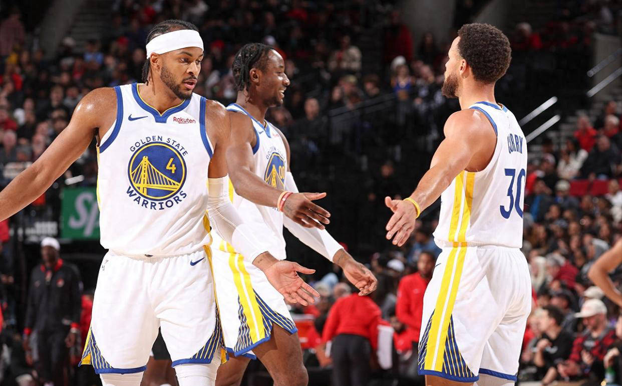 红烛映门神 红烛映门神